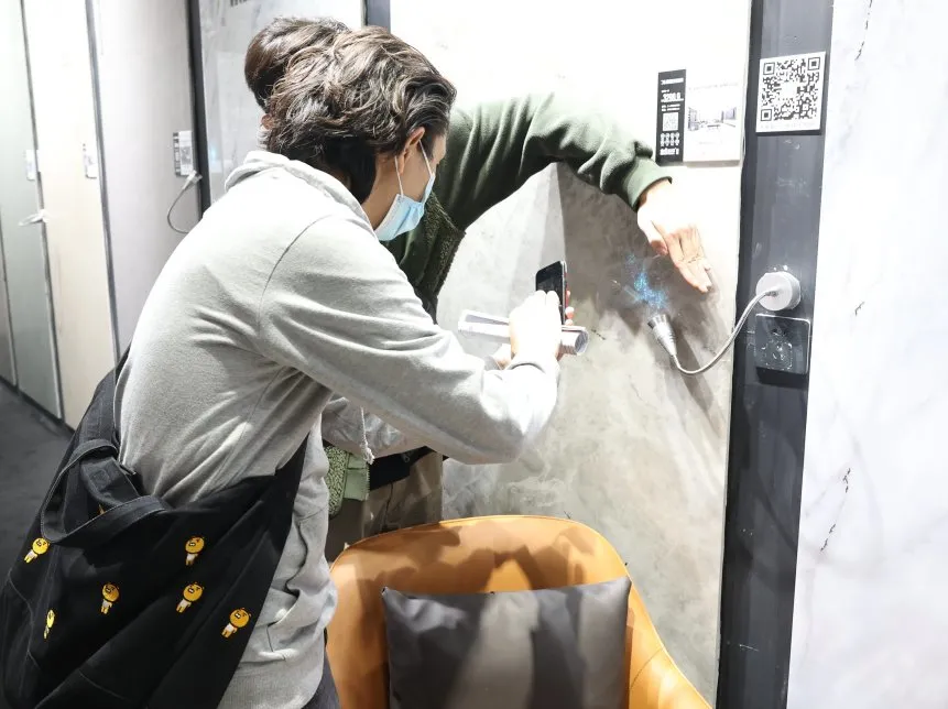 广州设计周打卡TOP1的绝美「金丝玉玛星空主题馆」,大场面超震撼 广州设计周打卡TOP1的绝美「金丝玉玛星空主题馆」,大场面超震撼