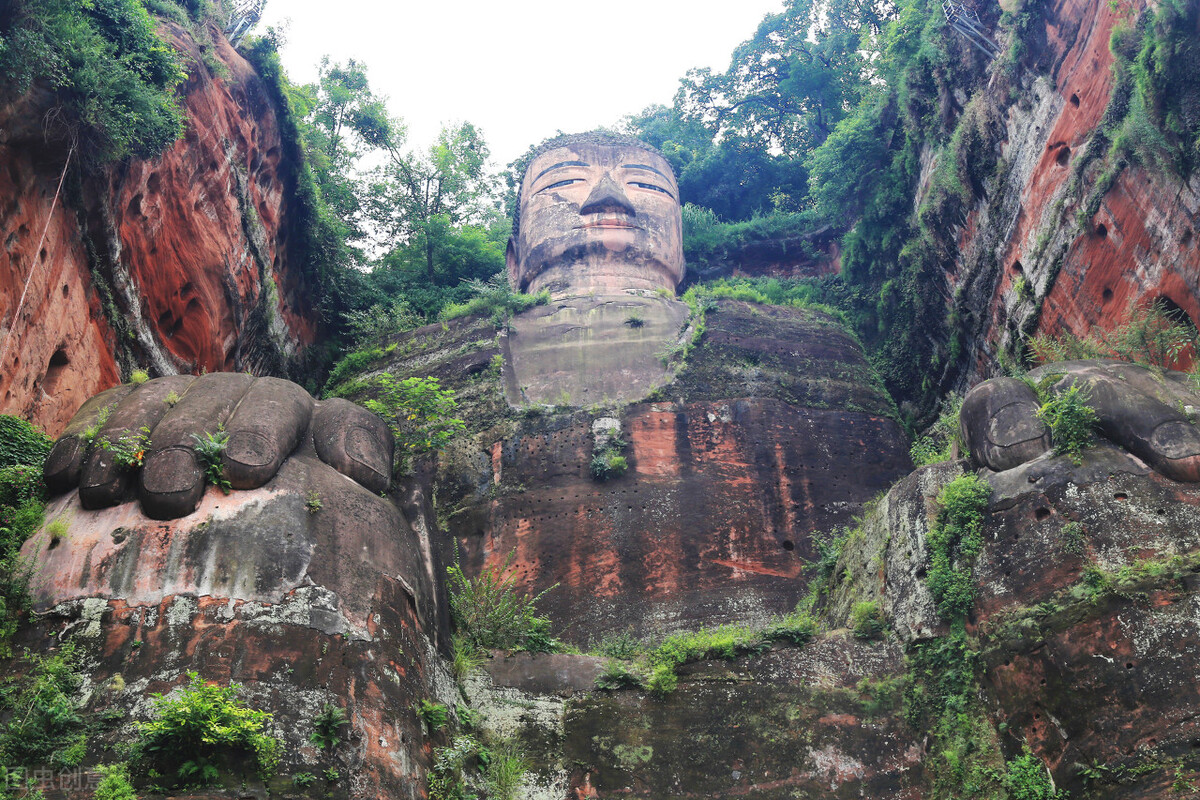 推荐国内的十大世界级美景，个个都是超乎寻常的美景，此生必去