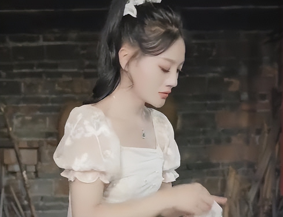 露馅了？唐小鱼做龟苓膏，却被质疑用现成的，网友：看你咋解释