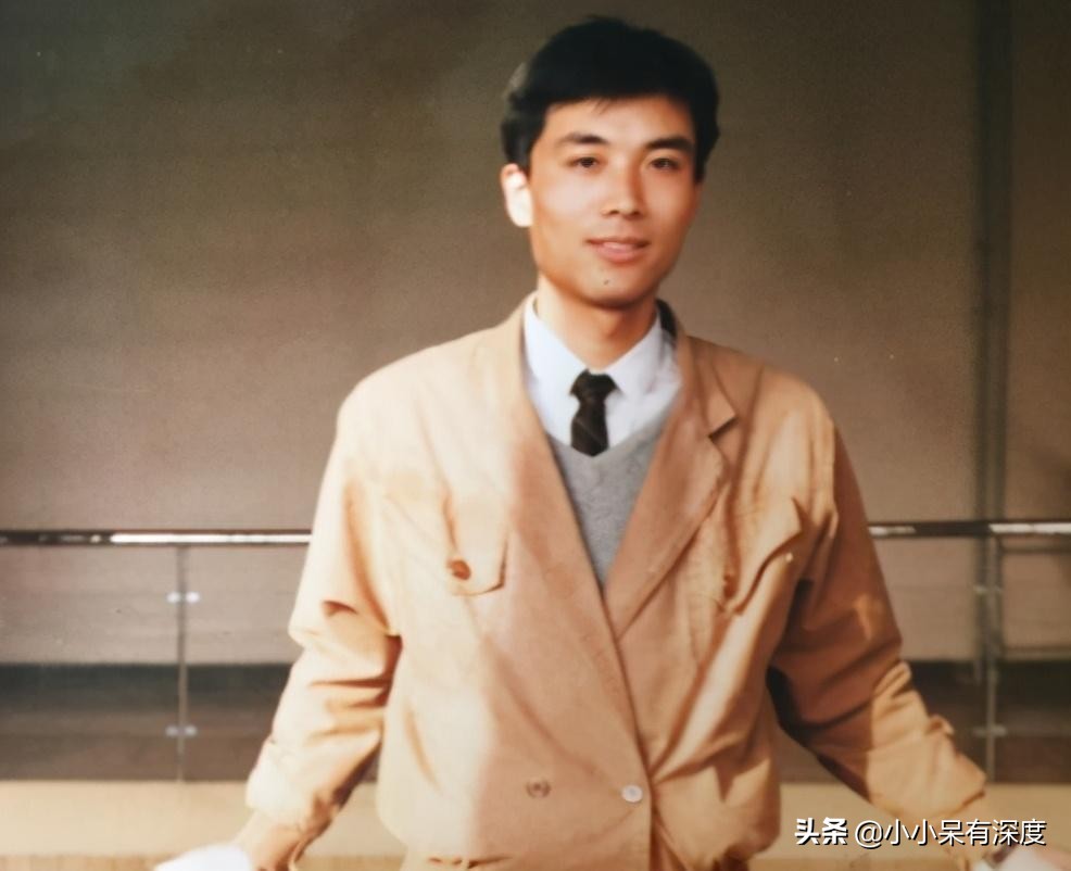 央视国脸郭志坚近况，他隐藏多年的妻子曝光，儿子也是一位帅小伙