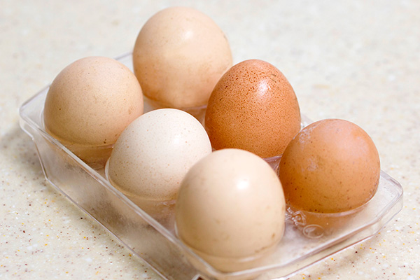 每天早上吃个鸡蛋，有哪些好处？身体3个变化明显，但吃法要选对
