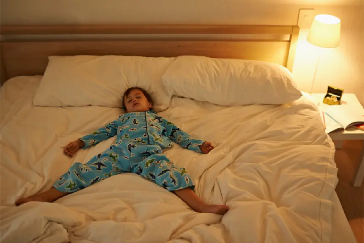 有种"冷"叫妈妈觉得你冷:一盖三不盖,宝宝才不会热得踢被子