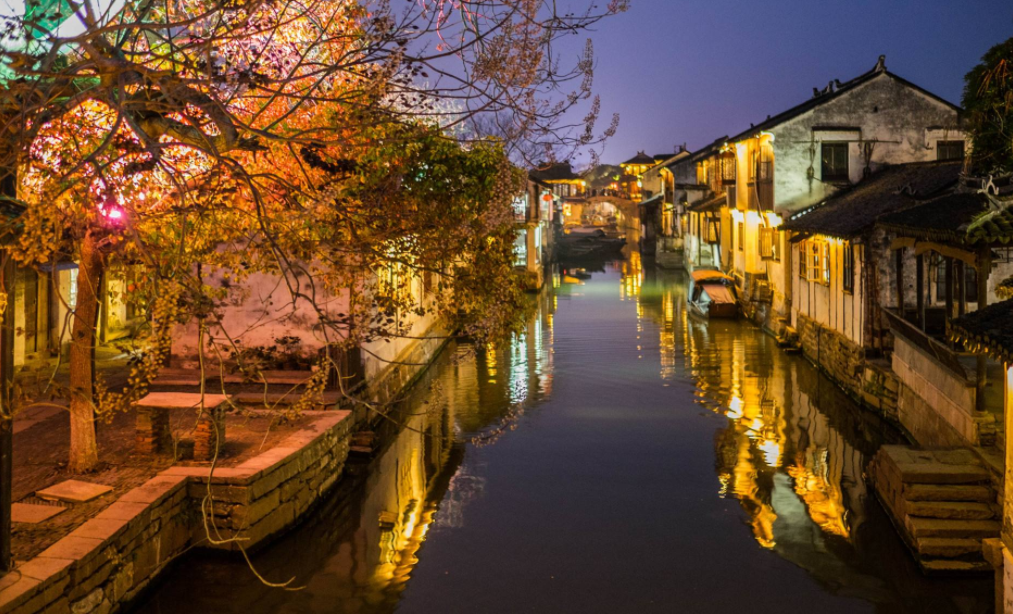 江苏高校金字塔排名公布，中国人大排名惹争议，南大堪称实至名归