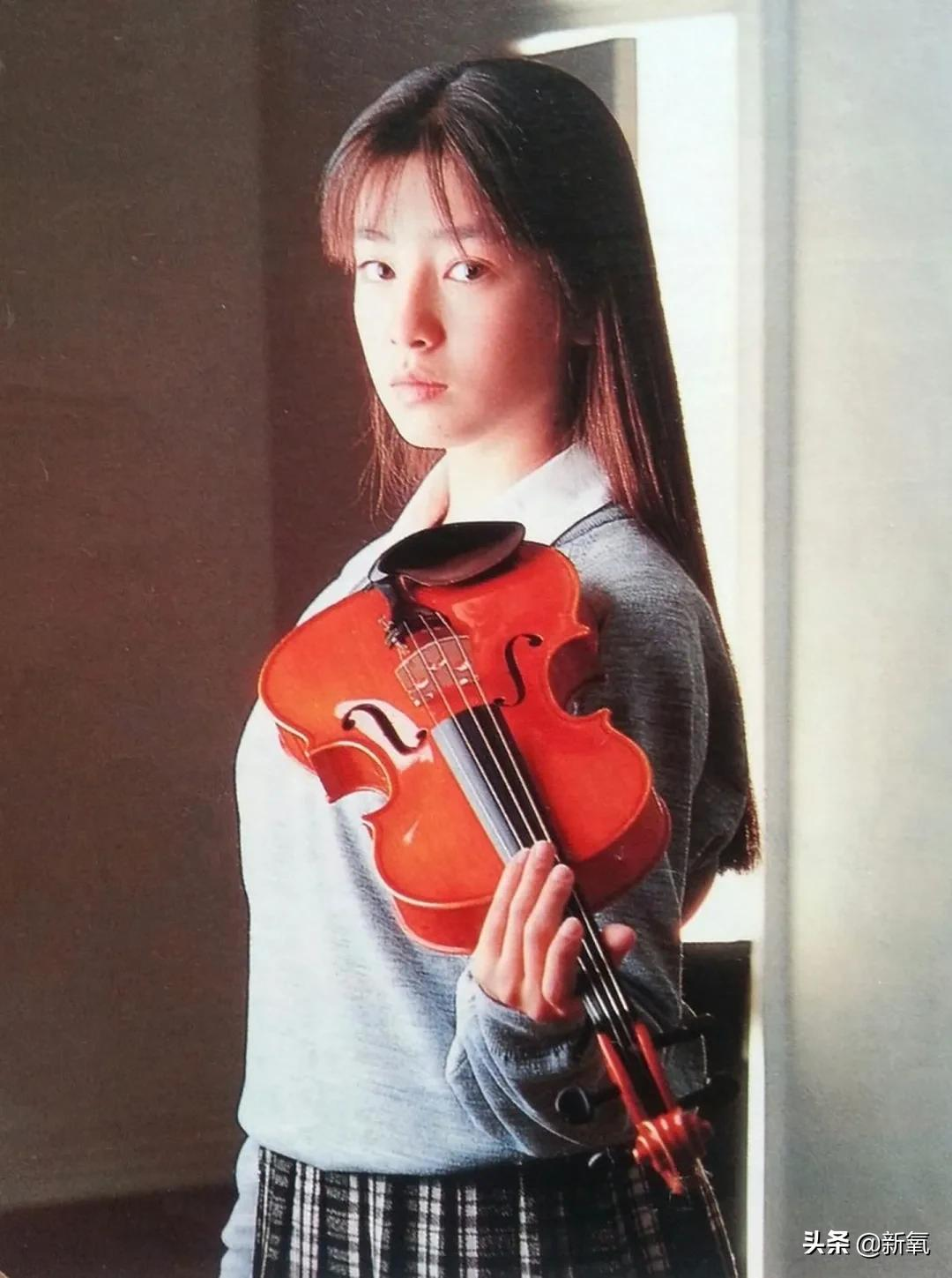 不同国家的文化特点和历史可以从校服上窥见一二