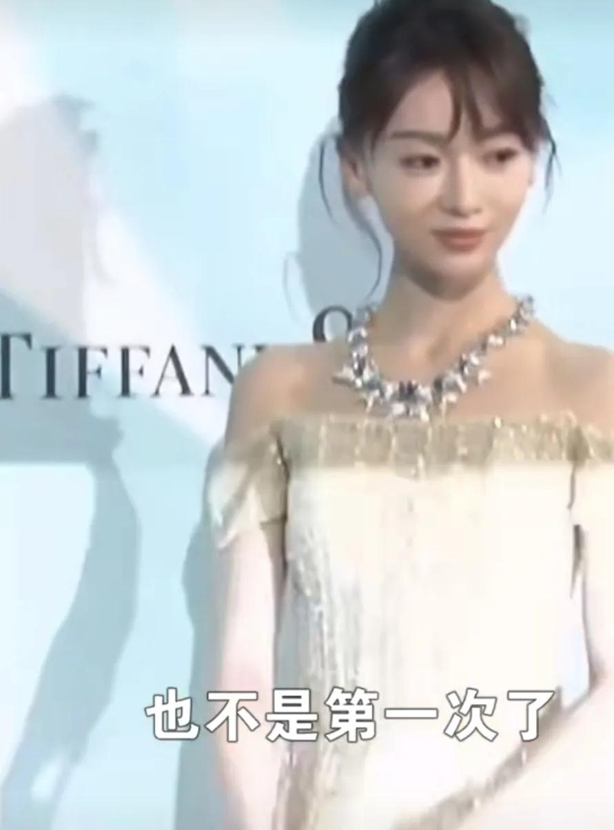 出门带30个保镖6个助理被央视点名批评后她仍屡教不改