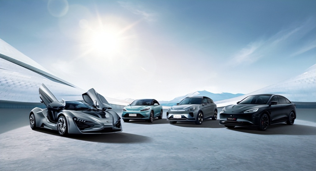 极狐阿尔法S全新HI版来袭 宁波车展最大咖就是TA