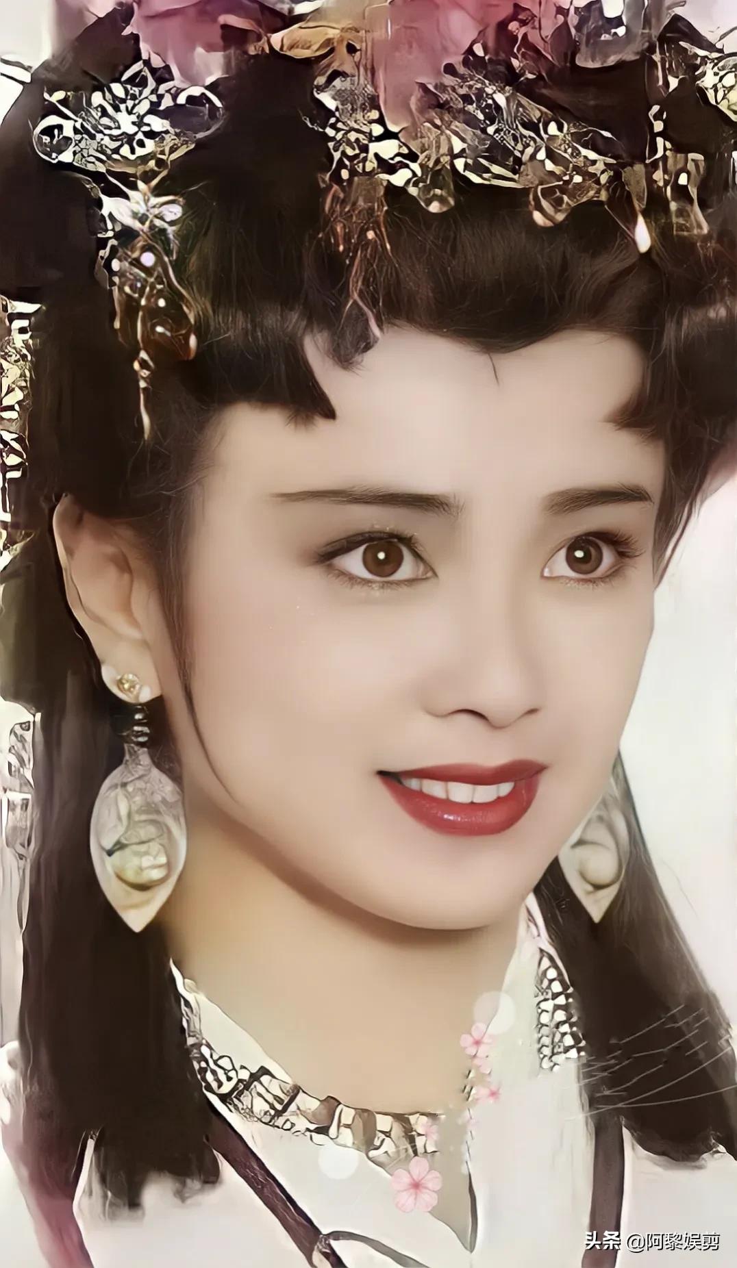 傅艺伟年轻的时候真是风华绝代