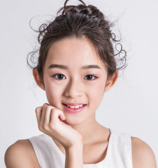 00后童星长大面临尴尬，有人资源逆天，有人高颜值无人捧，意难平