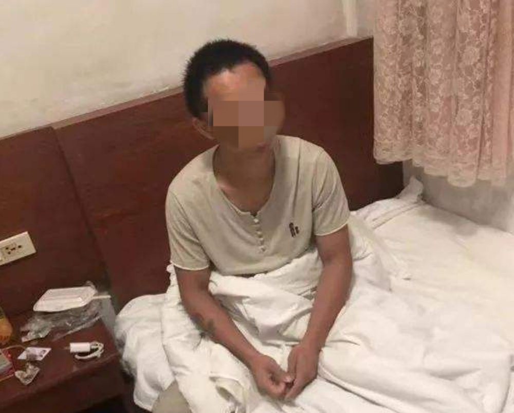 湖北女服务员的坎坷人生