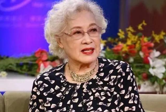 “中国最美女性”100岁秦怡：7个养生秘诀，看你能做几个