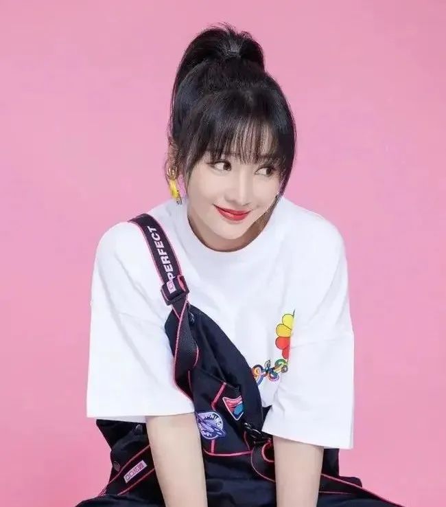 撕掉标签：我是谁，我自己说了才算