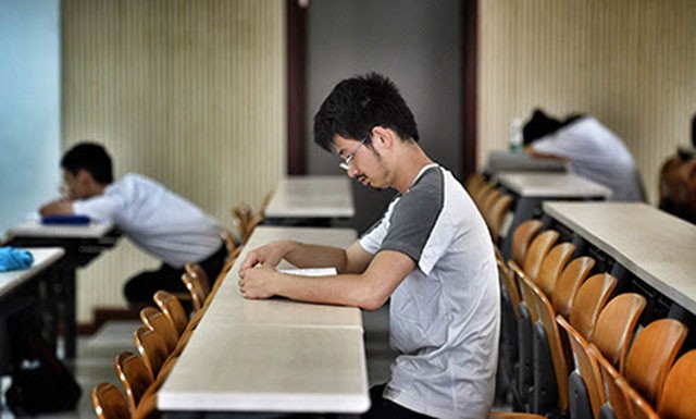 北大专业“六代单传”，一人请假全院休息，毕业合影只有1名学生