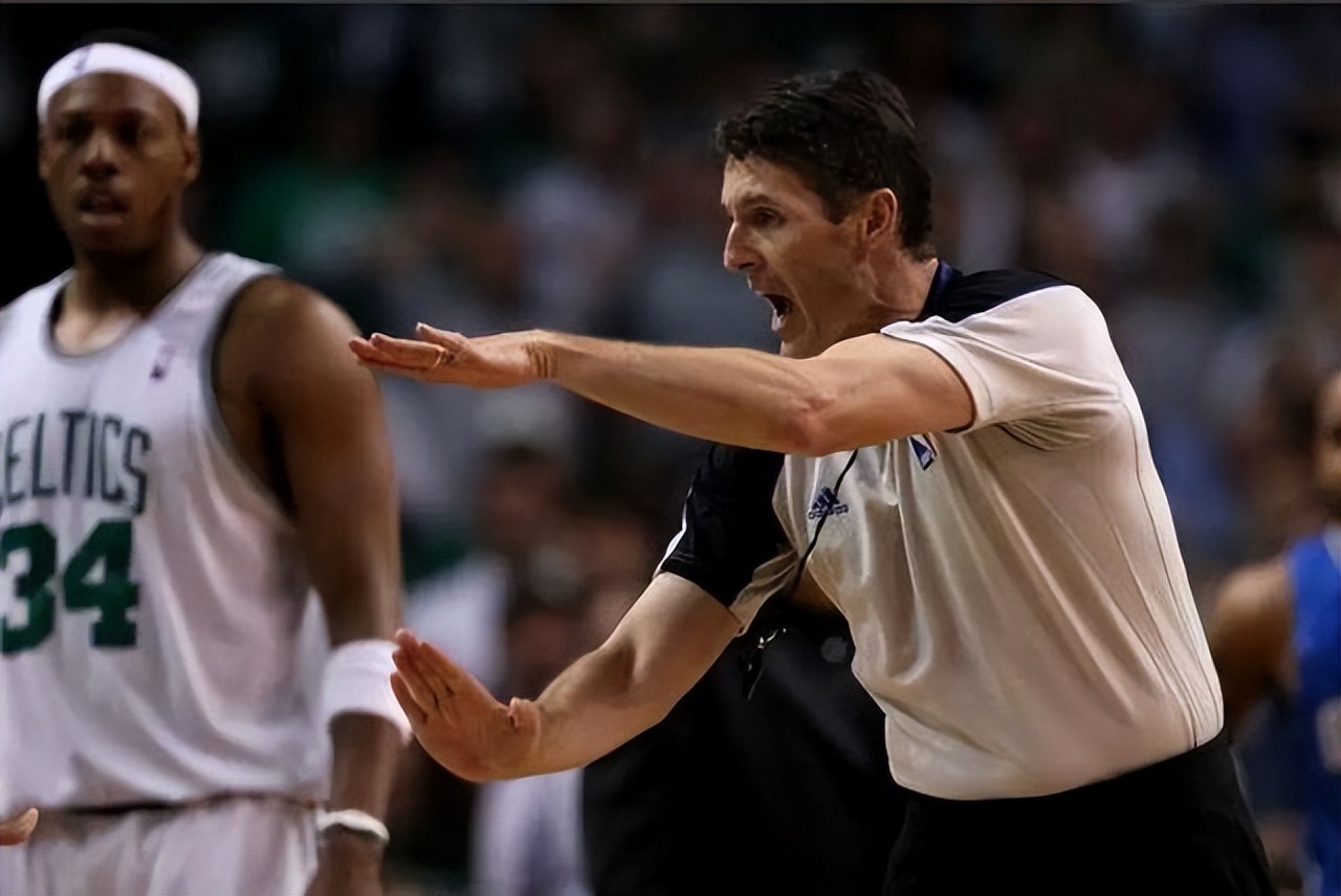 nba为什么不算犯规(技术犯规和违体犯规的5个不同之处，为什么违体犯规被重罚)