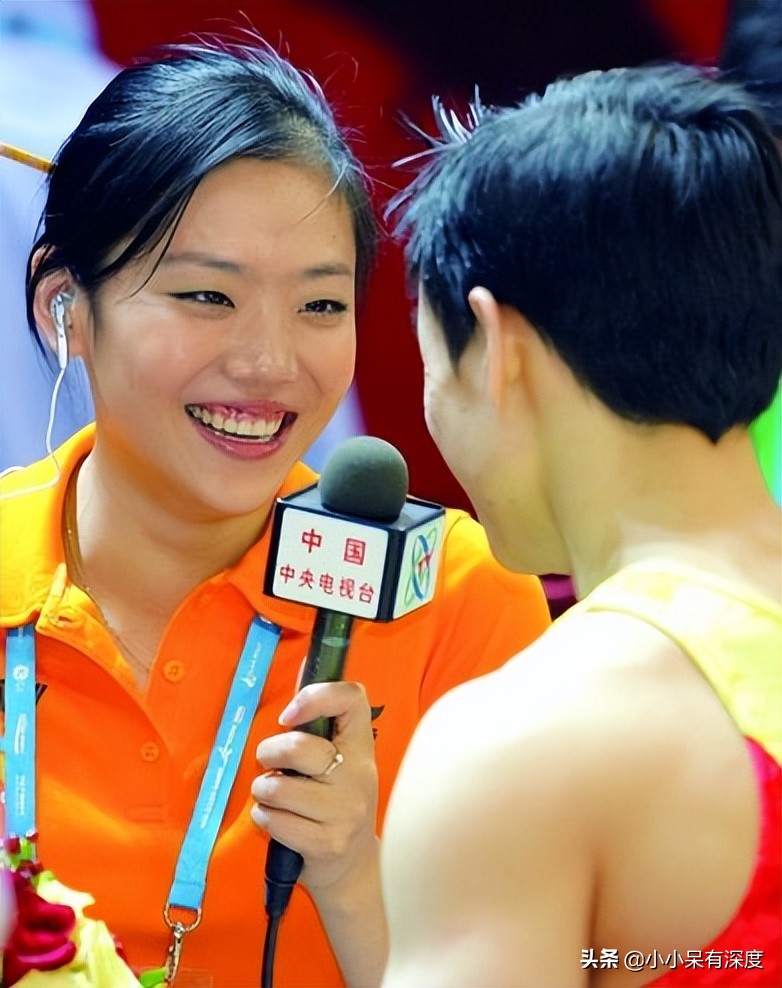 杨威晒照片，哇，小萌娃长成帅哥了！杨阳洋对双胞胎妹妹，特别好