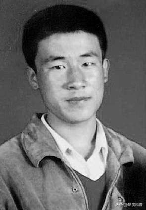 作案时面带微笑，奸杀数十人的变态，竟然只是想做点大事引起重视