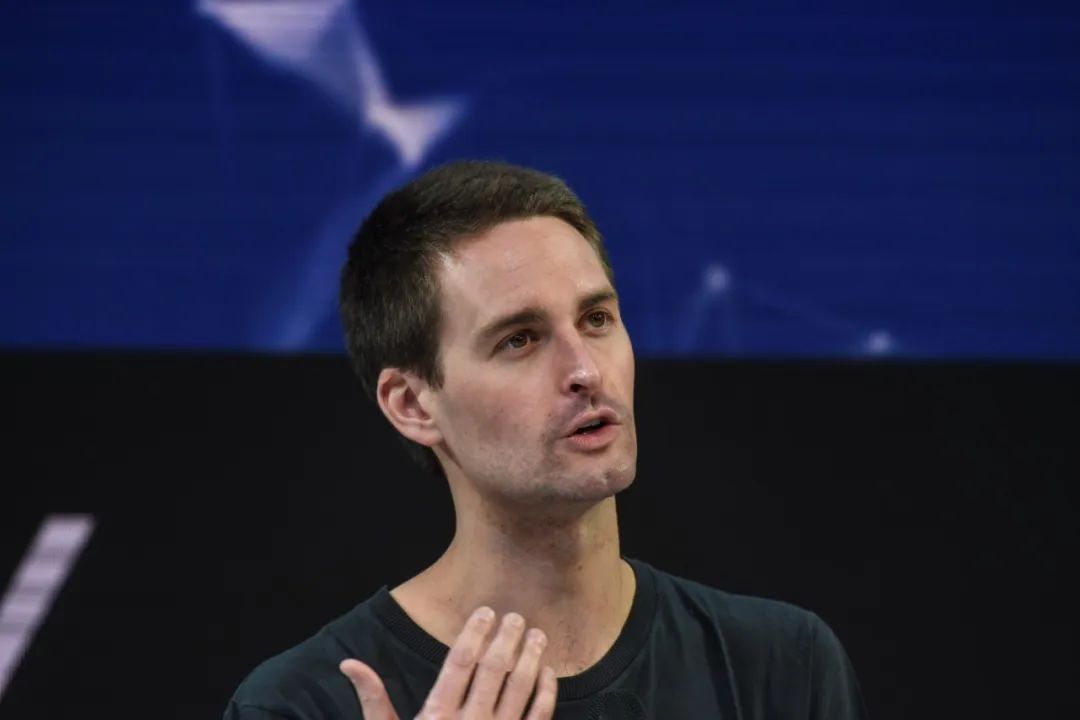 米兰达·可儿的老公事业遭遇挫折，财富缩水80%