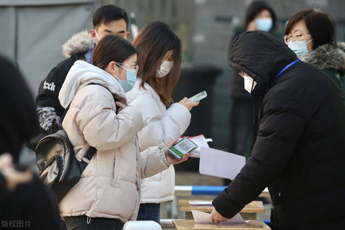 高考前，6名考生因为被困在酒店电梯，而错过高考，结果如何？