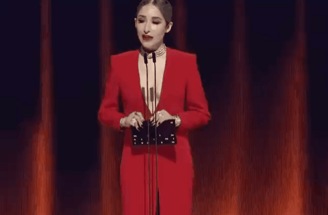 明星红黑榜：精神小妹与杀马特青年的浪漫约会画风来了？