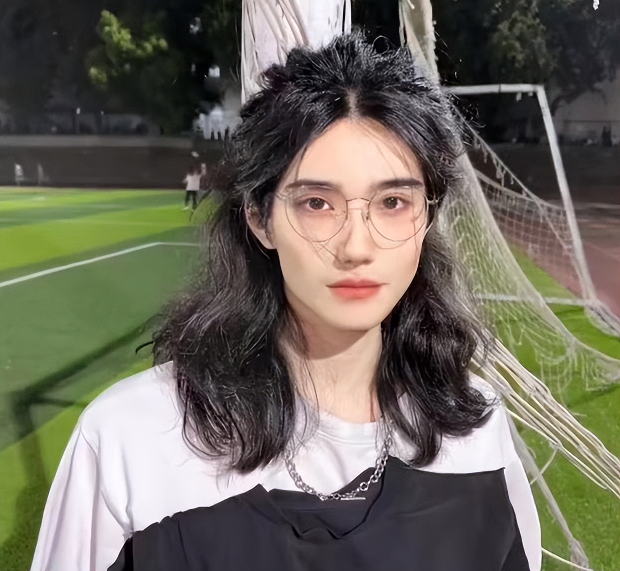 男大学生图片（高校）