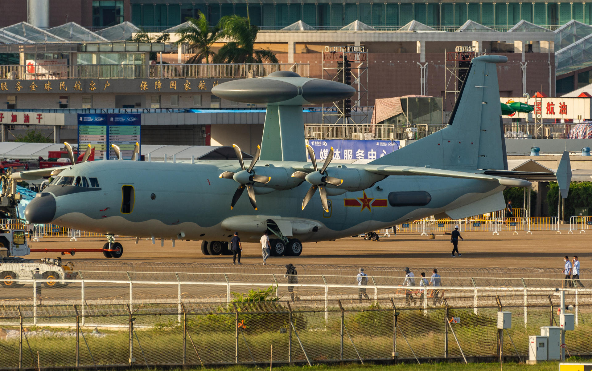 ��Ԥ�������ܲ��ý�������й��վ�600�������Ƚ����ܵ��Ϻ�ĸ