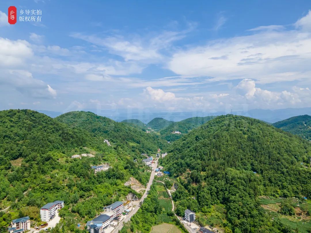 恩施美爆了！带上家人住进大山深处的避暑房，追寻这场夏日景色吧