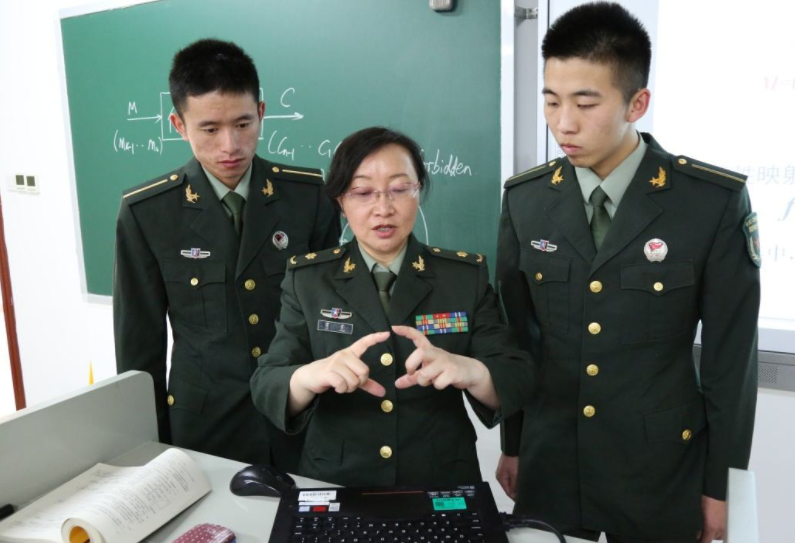 国防科技大学直招军官来了，年薪起步15万，家属可享超高福利待遇