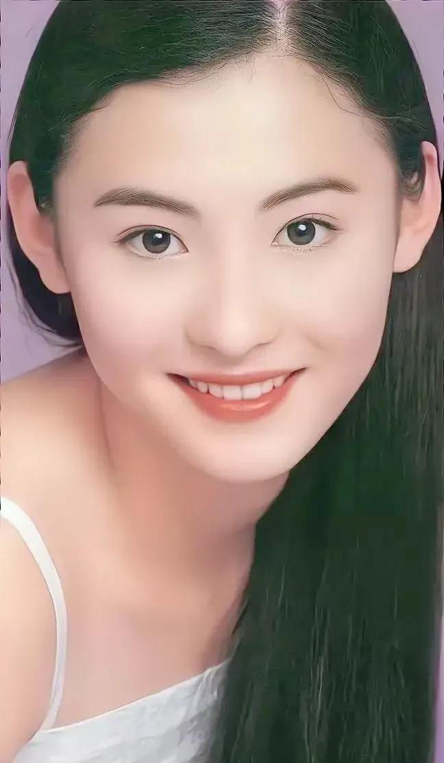 请欣赏50位明星的甜美微笑