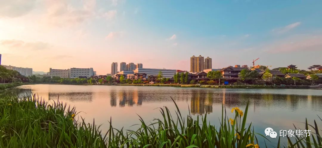 跟随城市的镜头，来一场假日漫游