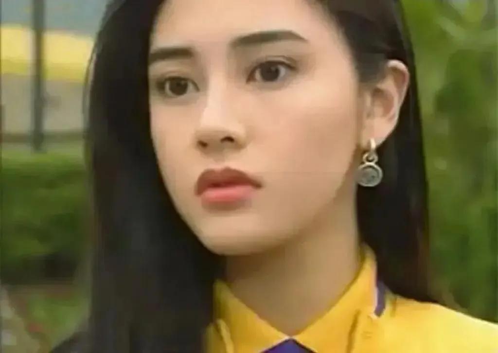 陈都灵大学日常照片（看了她们）