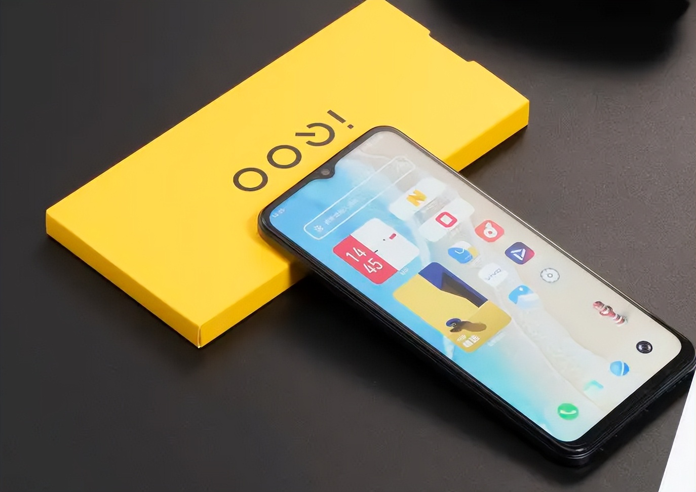 父亲节不知道送什么？这4款手机价格不贵质量能扛，趁着618赶紧冲