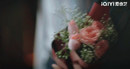 秦岚饰演的手术永动机唐佳瑜生活大揭秘！每天必做的三件事是