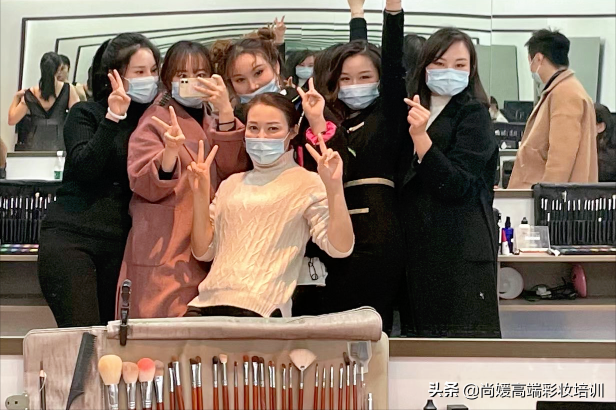 红媛美学院｜免费学习化妆班火热报名中