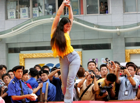 初代网红，被群嘲退网，17年后成CEO：流量时代，成功依然靠实力