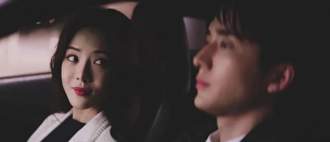 明明是悬疑剧，却被年下姐狗cp拿捏了