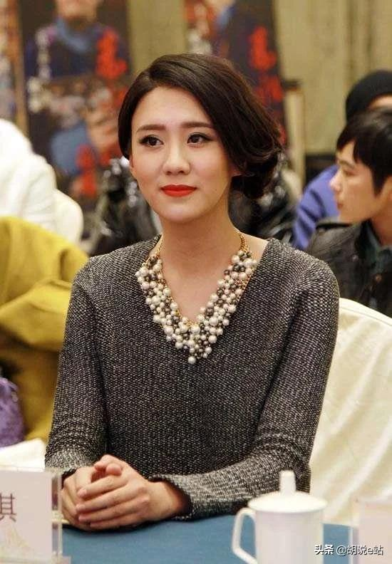 悲痛！著名女星崩溃哭诉，因疫情1年没开工，存款只有300万