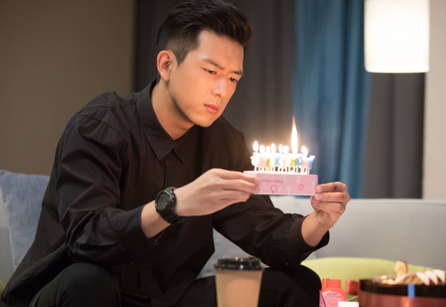 中南大学校草走红，堪称现实版“韩商言”，舍友也个个是“嫡仙”