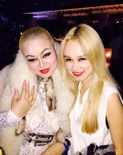 深圳大姐大冯萍的故事图片 _飞翔号