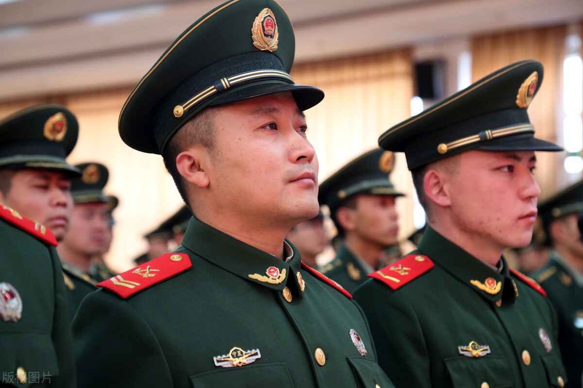 儿子在中专读运动专业，想考士官学校？需要从现在开始努力