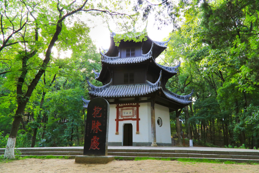 为什么说正史里的诸葛亮比《三国演义》里还要厉害？