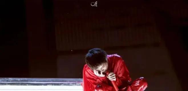 华晨宇为什么被叫法师？