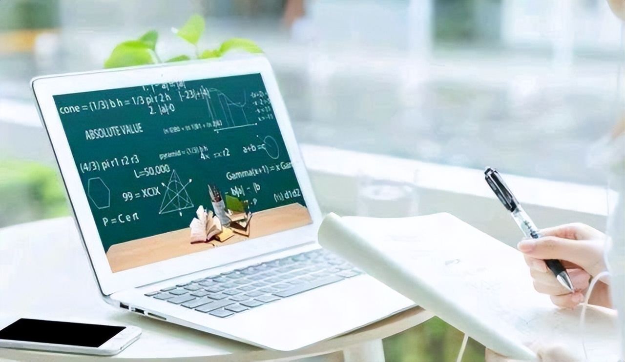 大学生都喜欢买什么（平板成大学生必备）