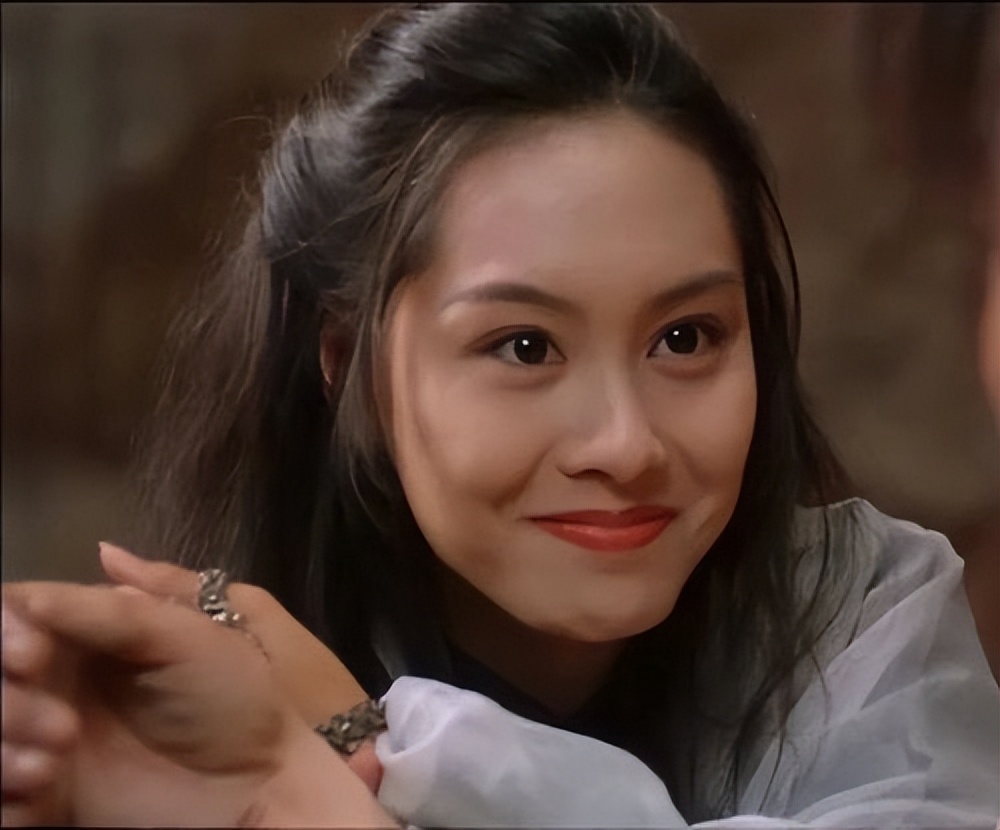 同样是演护士，把朱茵，张柏芝，赵丽颖放在一起，差别就出来了