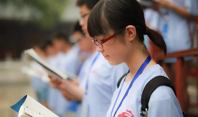 高中学科“难度系数”排行榜，生物反超物理，榜首才是难出新高度