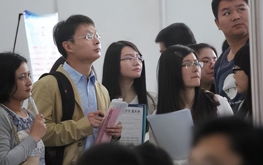 现在有三本学校吗（中央办公厅录取名单）