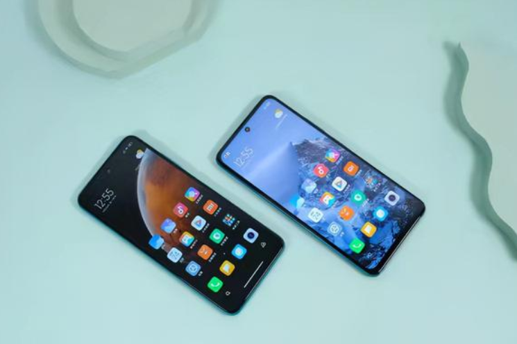 红米Note12Pro晋级新一代钉子户，E4屏下放，售价依然是亮点
