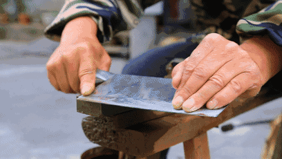 磨刀斜磨还是横磨？原来一直都磨错了，教你正确做法，锋利又耐用