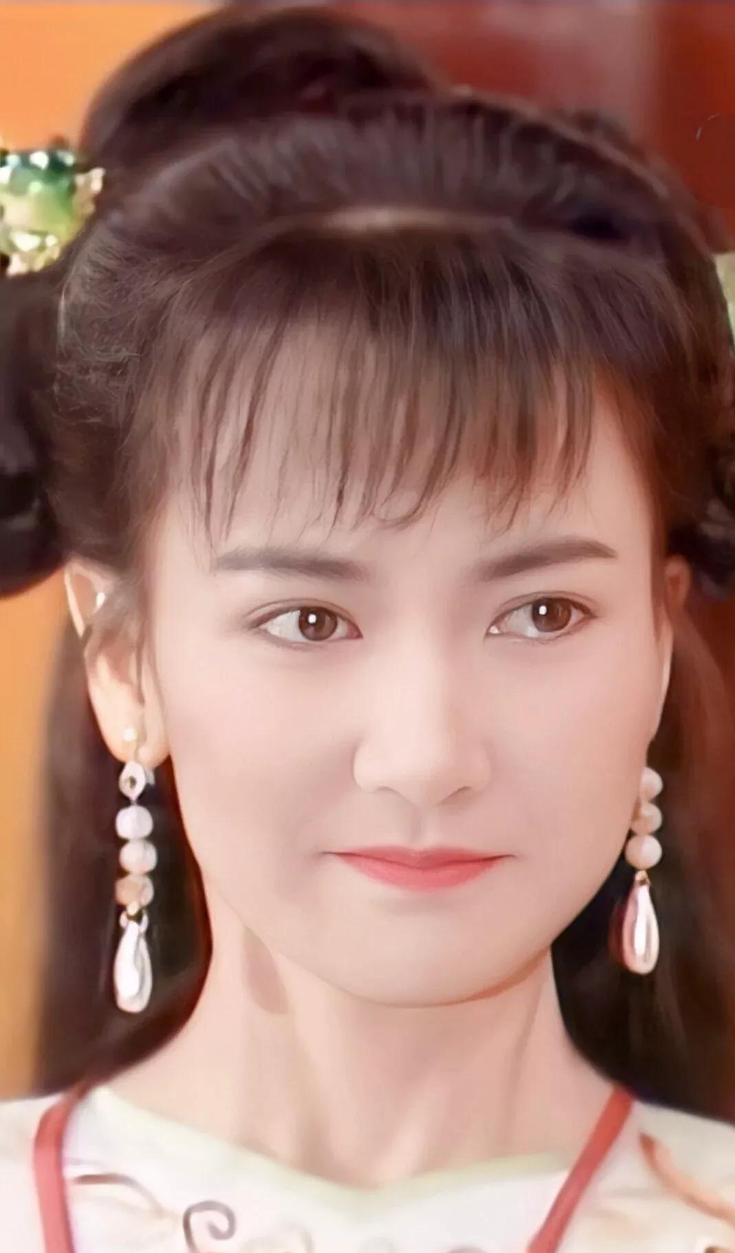 陈美琪版的小青太美，太可爱了