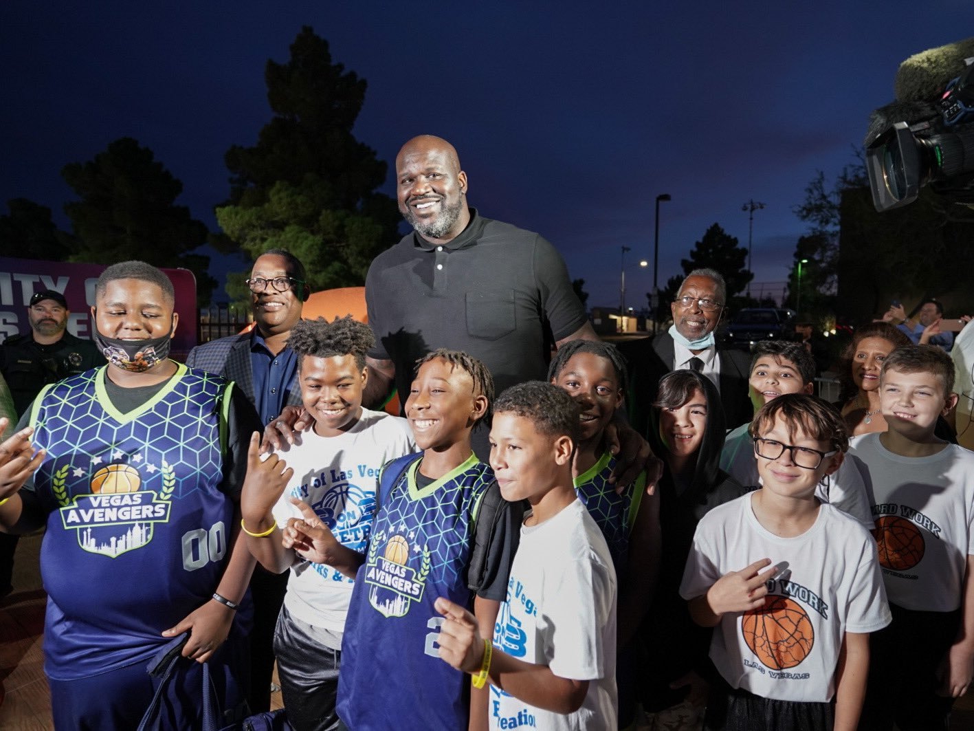 nba球星为什么都做慈善(日行一善！NBA财神！奥尼尔的慈善之路)