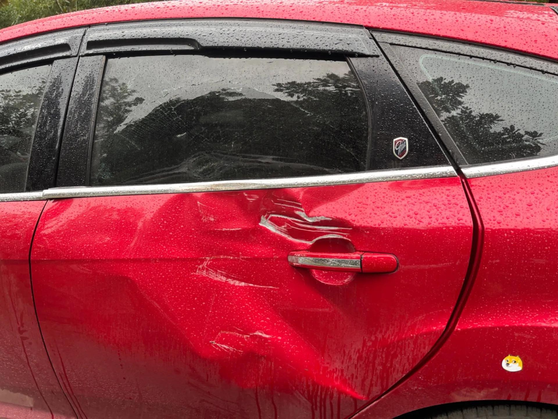 一車難求，3.58萬撿漏2.0手動擋?？怂?，大家覺得值嗎？