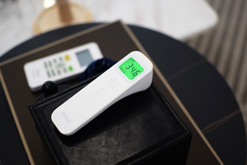 数据记忆存储 LCD大屏 爱奥乐额温枪